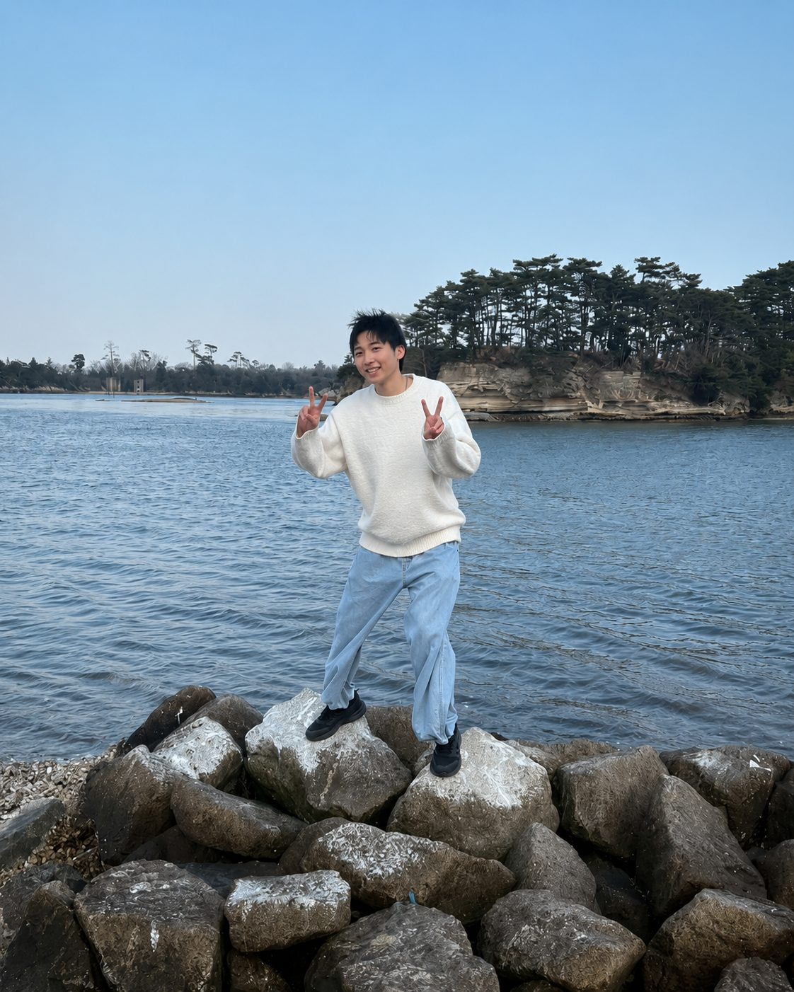 Tomoya Yoshioka photo